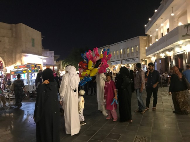 Katar'da Türk gıda ürünleri rafları doldurdu