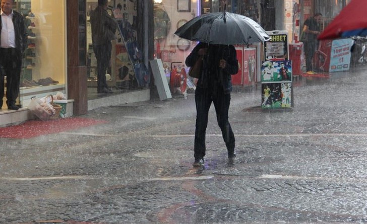 Meteoroloji'nin hava durumu raporu fena bitti sanmayın