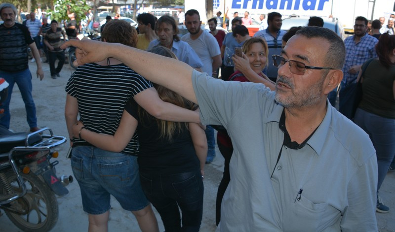 Deprem anında büyük panik! Gözyaşlarına boğuldu