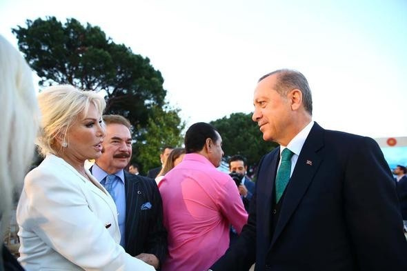 Erdoğan'ın iftar yemeğine çağrılmayan iki ünlü