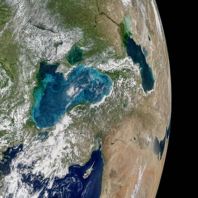 Marmara'daki bu gariplik uzaydan görülüyor NASA açıkladı!