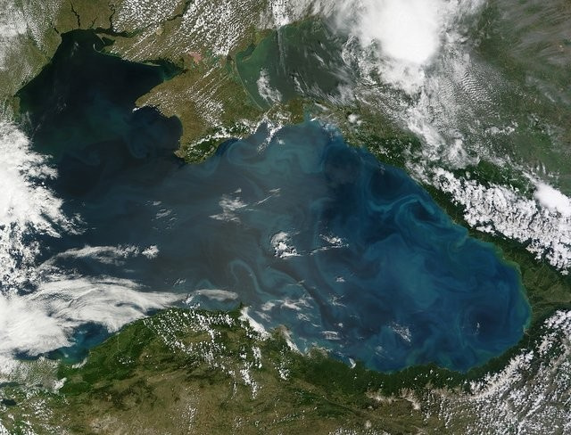 Marmara'daki bu gariplik uzaydan görülüyor NASA açıkladı!
