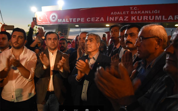 CHP'liler cezaevi önünde nöbete başladı