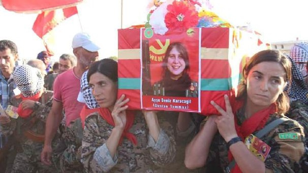 Türkiye'nin konuştuğu kırmızı fularlı terörist böyle gömüldü