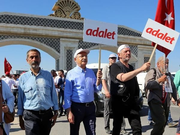 Kılıçdaroğlu'nun yürüyüşünde dikkat çeken isimler