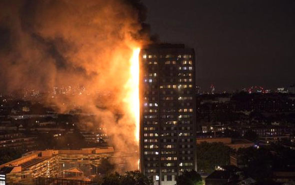 Londra'daki yangında hayatını kaybedenlerin sayısı artıyor