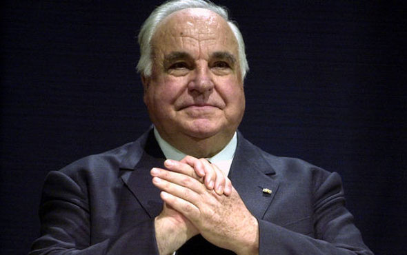 Almanya'nın efsane başbakanı Helmut Kohl hayatını kaybetti