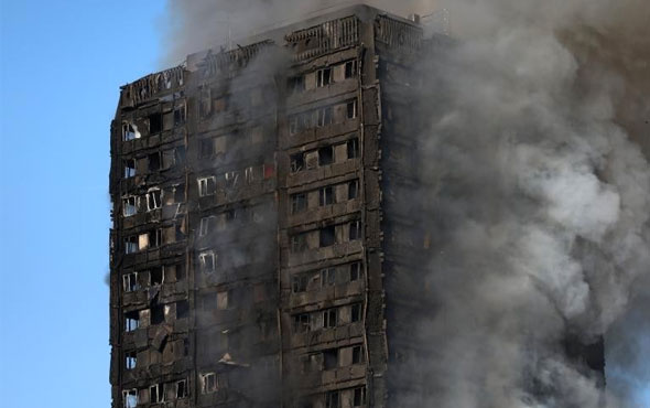 Londra'da yanan binanın içinden ilk görüntüler dehşet!