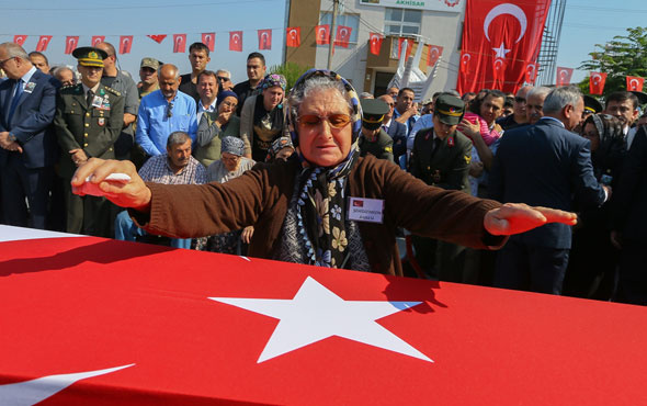 Şehit annesi yürek dağladı! Oğlum kokun geliyor