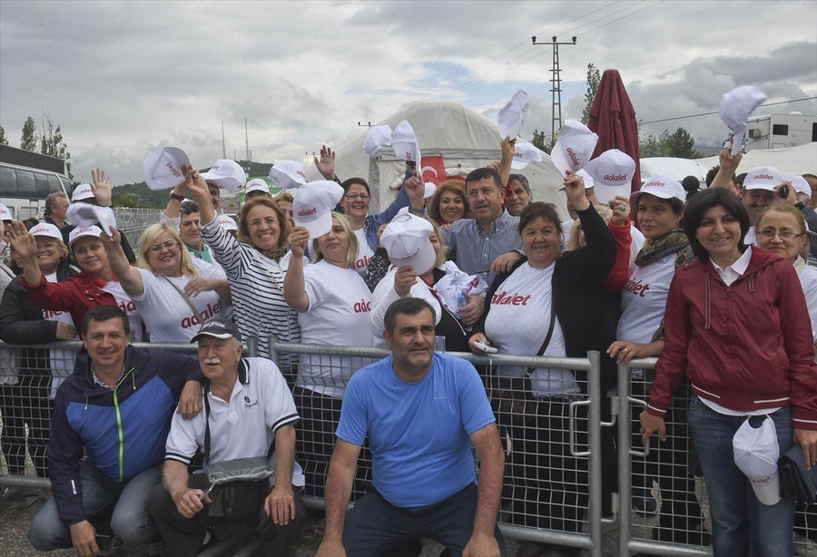 Kılıçdaroğlu 6. günde grup toplantısını yolda yapacak