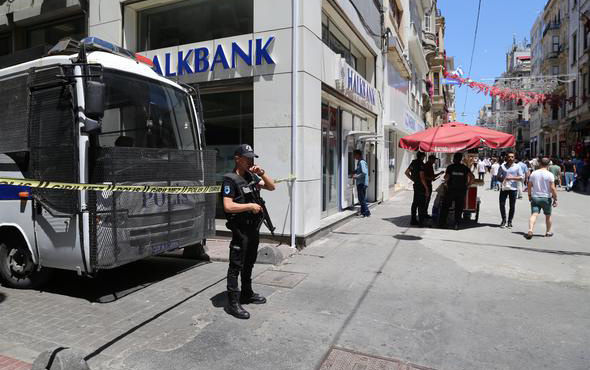 Taksim'de yoğun güvenlik önlemi: Gözaltılar var!
