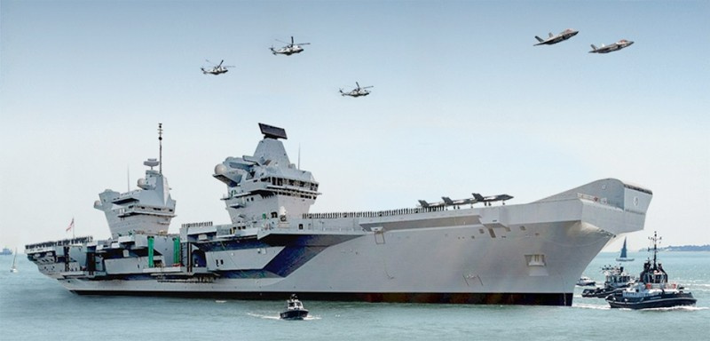 İngiltere'nin en büyük uçak gemisi denize açıldı