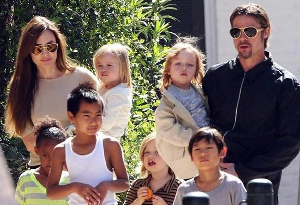 Angelina Jolie Brad Pitt'ten şok haber! Cinsiyet değiştiriyor