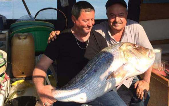 Oltayla 15 kiloluk balık yakaladı