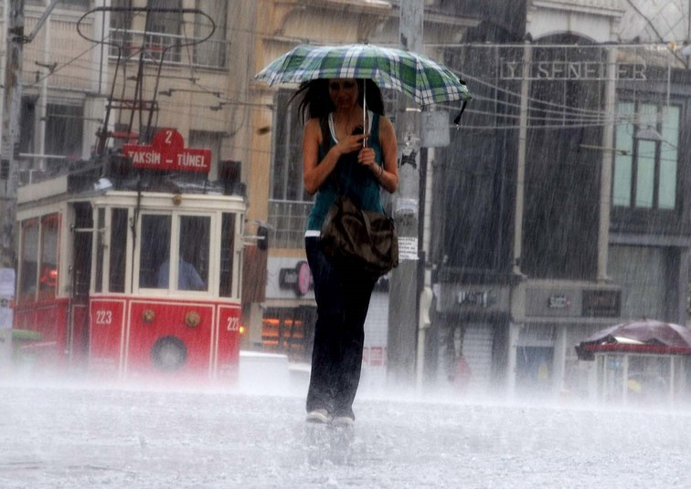 Meteoroloji hava durumu raporu fena 48 il için kritik uyarı