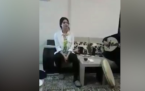 Şehit olan müzik öğretmeni Şenay Aybüke Yalçın'ın türküsü yürekleri parçaladı