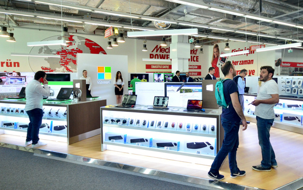 Türkiye'de ilk mağazasını açan Microsoft'tan yeni hedefler
