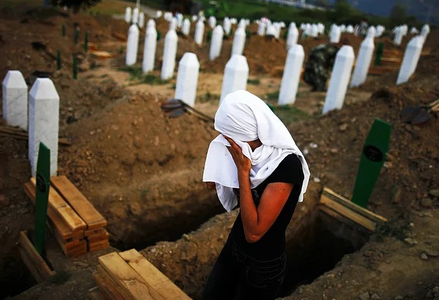 Bu acı 22 yıldır dinmiyor Srebrenitsa kurbanları anılıyor