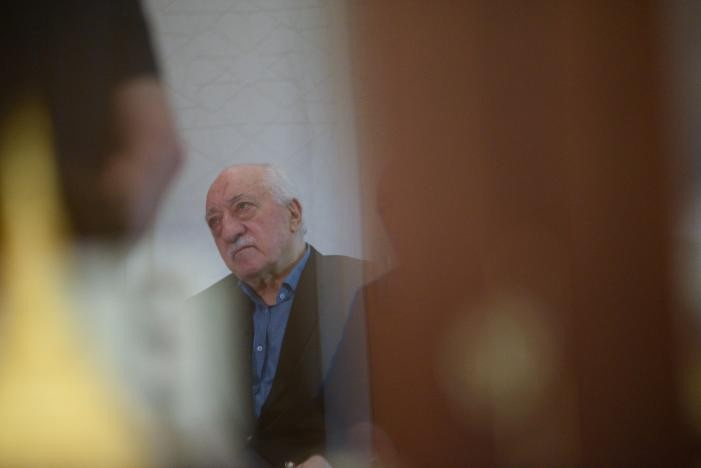 Fethullah Gülen'in son görüntüleri ayaklarını sürüyerek...