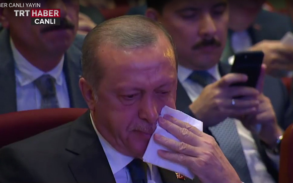 Erdoğan da ağladı! Herkesi darma duman eden anlar