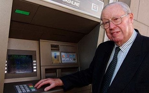 Dünyanın ilk ATM'si 50 yaşında
