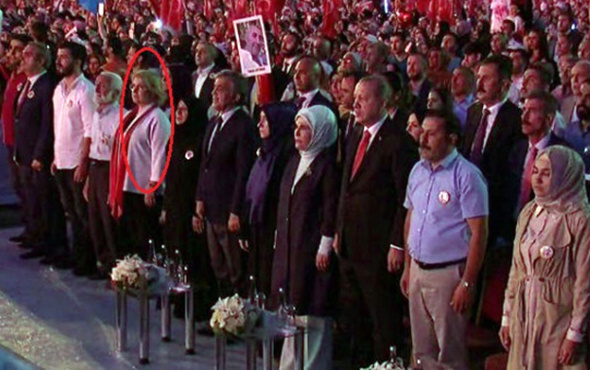 Anma töreninde Erdoğan'ın yanında sürpriz isimler