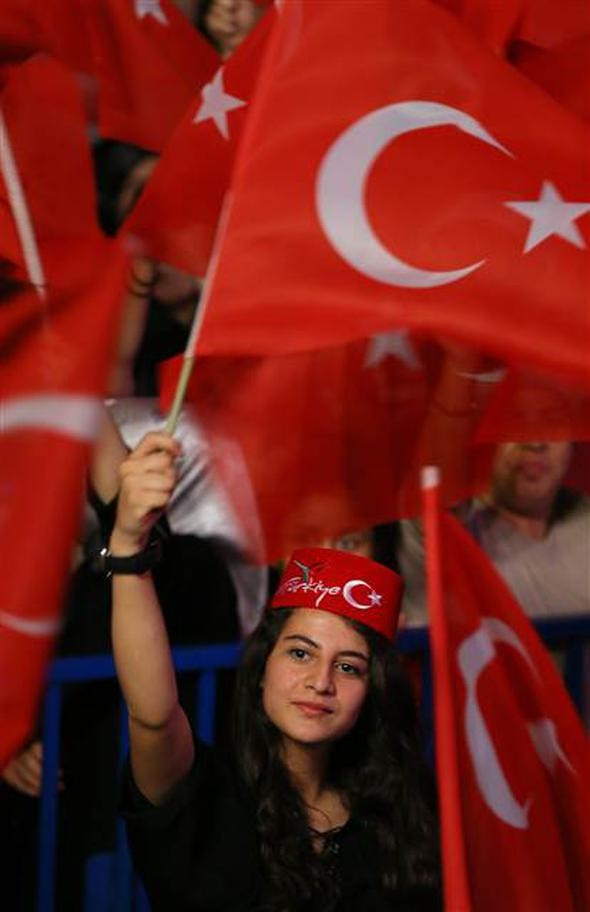Türkiye demokrasi nöbetinde işte ilginç kareler