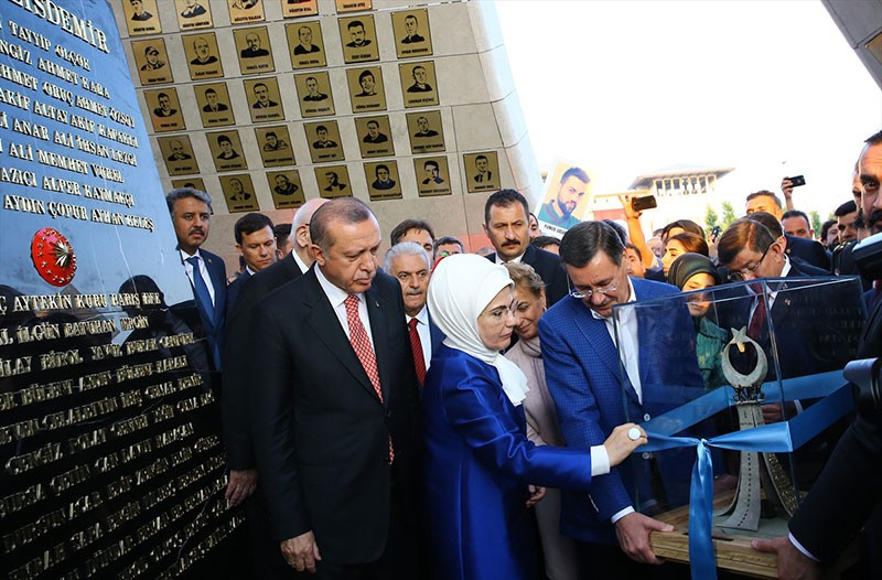 Erdoğan yoğun günün ardından evine böyle gitti!