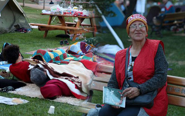 Kısıklı 15 Temmuz'da uyumadı sabaha kadar demokrasi nöbeti