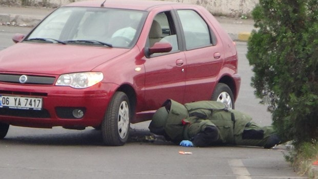 Boşanmak isteyen karısının aracına 'bomba' koydu