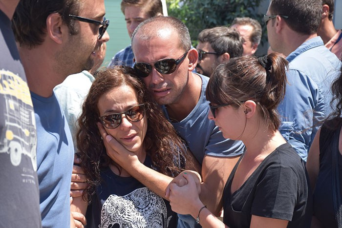 Depremde ölen Türk'ün cenazesi gözyaşlarıyla karşılandı