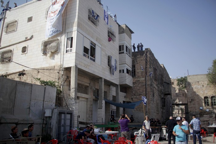 İsrail Filistinlilerin evlerine el koydu!