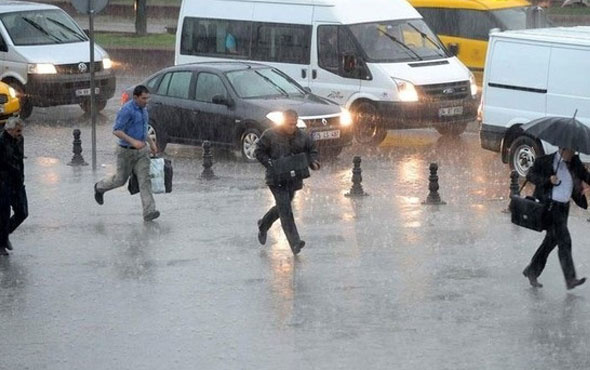 İstanbul fırtınayla yıkıldı! Son dakika haberleri