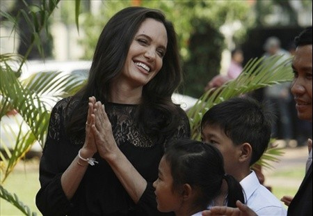 Angelina Jolie ayrılık sonrası ilk kez konuştu
