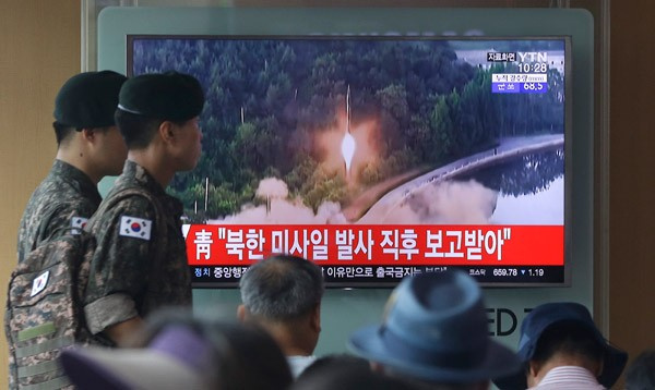 Kuzey Kore füze ateşledi Donald Trump'tan çok sert açıklama