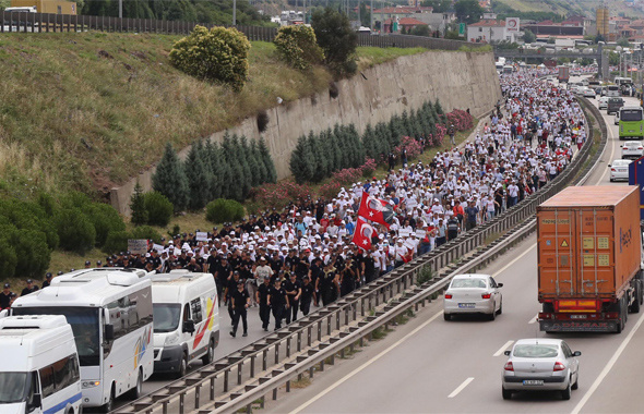 Kemal Kılıçdaroğlu nerede? Yürüyüşte bir ilk yol kapatıldı ve...