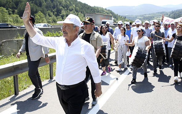 CHP'nin yürüyüşü hakkında suç duyurusu