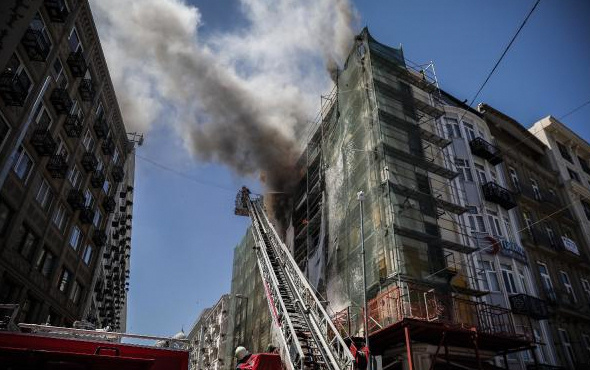 İstanbul'da yangın gören telefona sarıldı