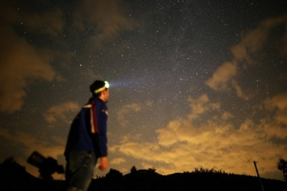 Perseid yağmuru nedir ne zaman olacak yıldızlar yere iniyor!