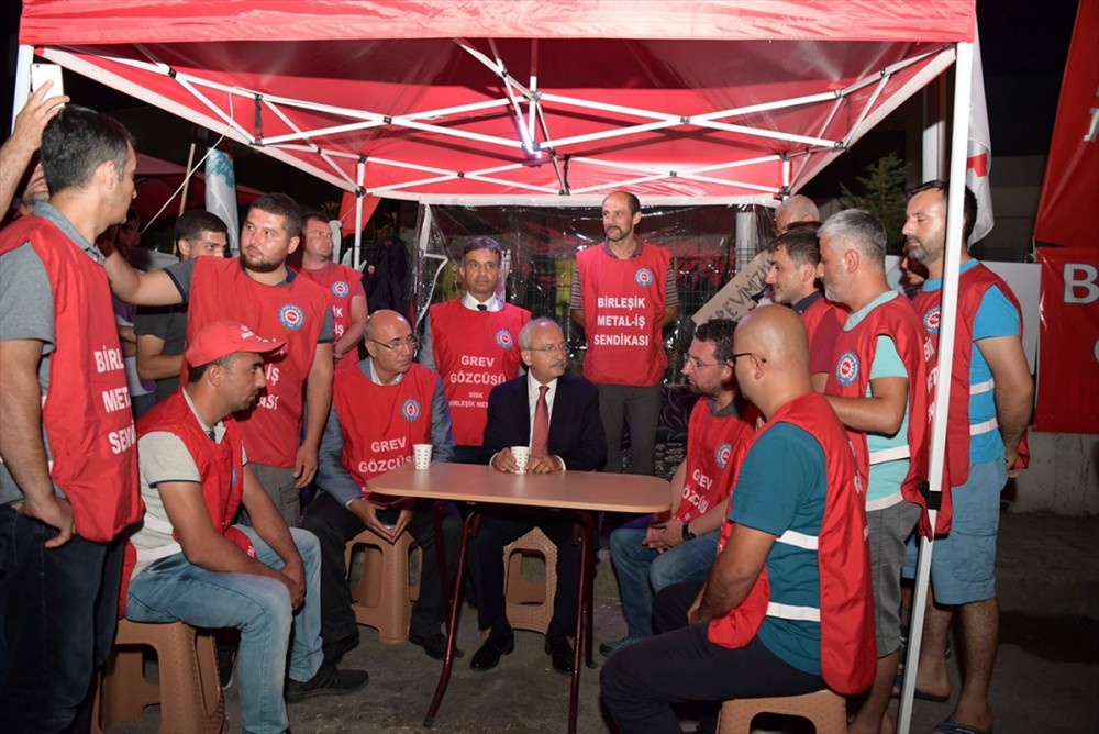 Kılıçdaroğlu, grev yapan işçileri ziyaret etti