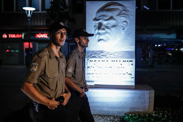 İstanbul'un 'Gece Kartalları' sokaklara çıktı