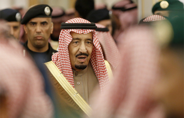 Suudi Arabistan'dan Katar'a jest! Kral Selman karşılayacak