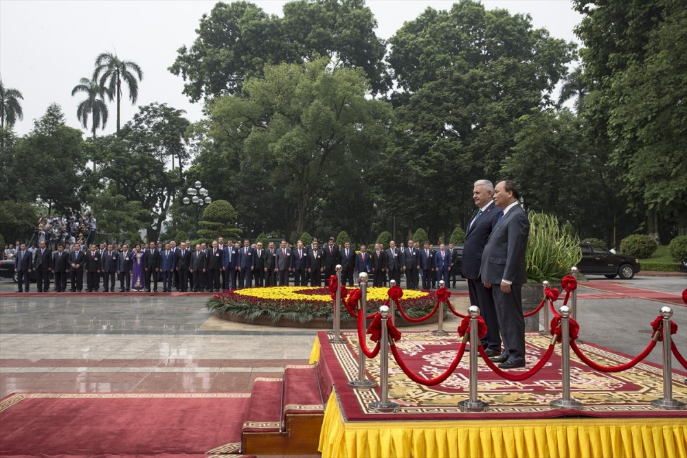 Başbakan Yıldırım Vietnam'da! 39 yıl aradan sonra bir ilk