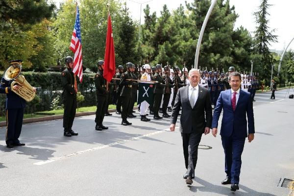 ABD Savunma Bakanı James Mattis Türkiye'de