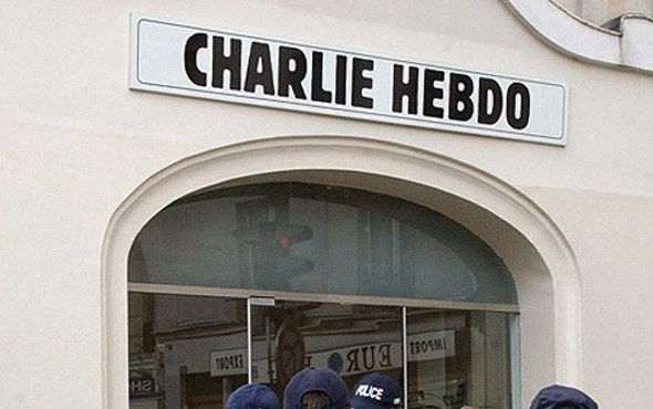Charlie Hebdo'dan tepki çeken skandal kapak