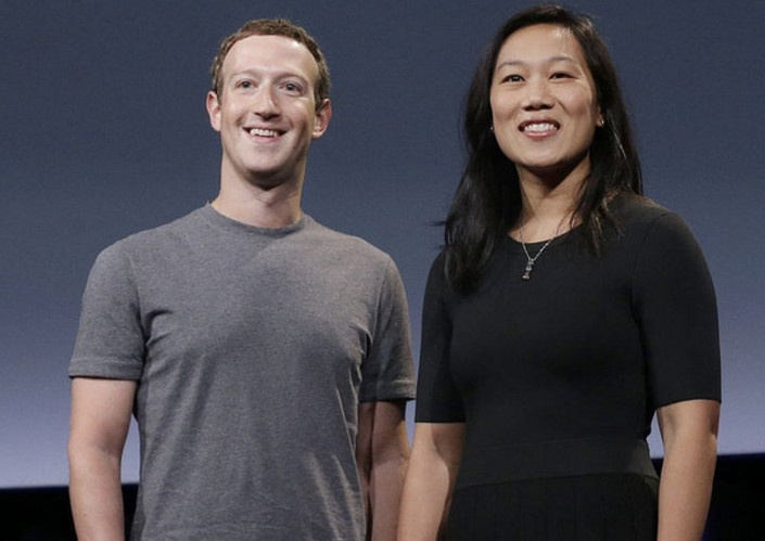 Mark Zuckerberg 'in mutlu günü facebooktan duyurdu...