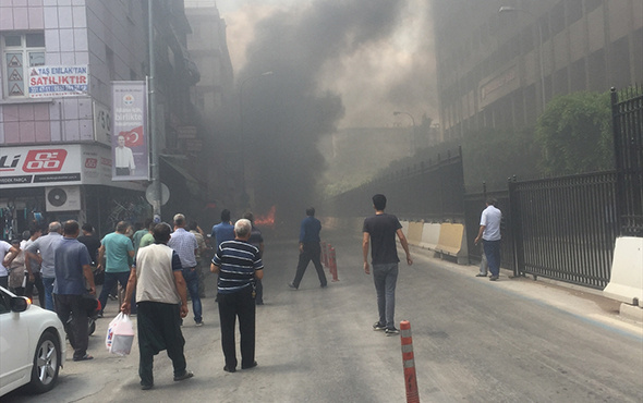 Adana'da adliye önünde aracını yaktı!