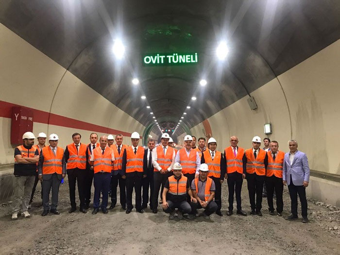 Bakan Arslan Ovit Tüneli'ni teftiş etti dünyanın en uzun tüneli