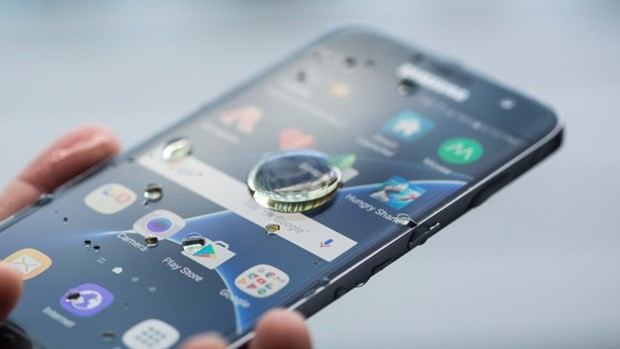Samsung bombayı patlatıyor! Samsung Galaxy S8 Active'in özellikleri neler?