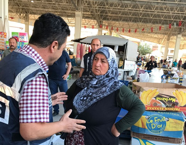 Pazarcı teyzenin başını bakın kim yakmış! İşin aslı ortaya çıktı